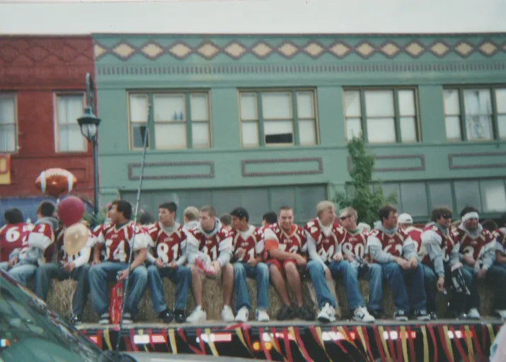 2004 maybe - FGHS parade in FG - Part A-08.png
