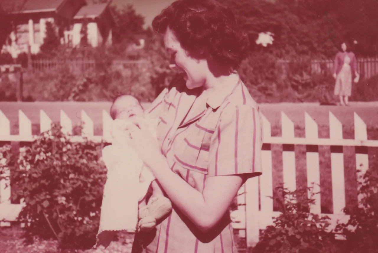 1951 - Marilyn and her mom,Irene Dwana Pickett.jpg