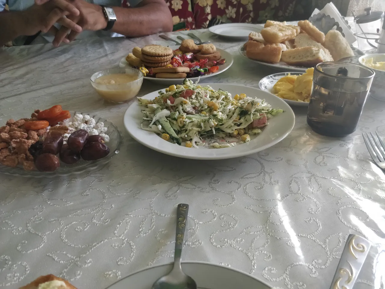 dinner g h.jpg