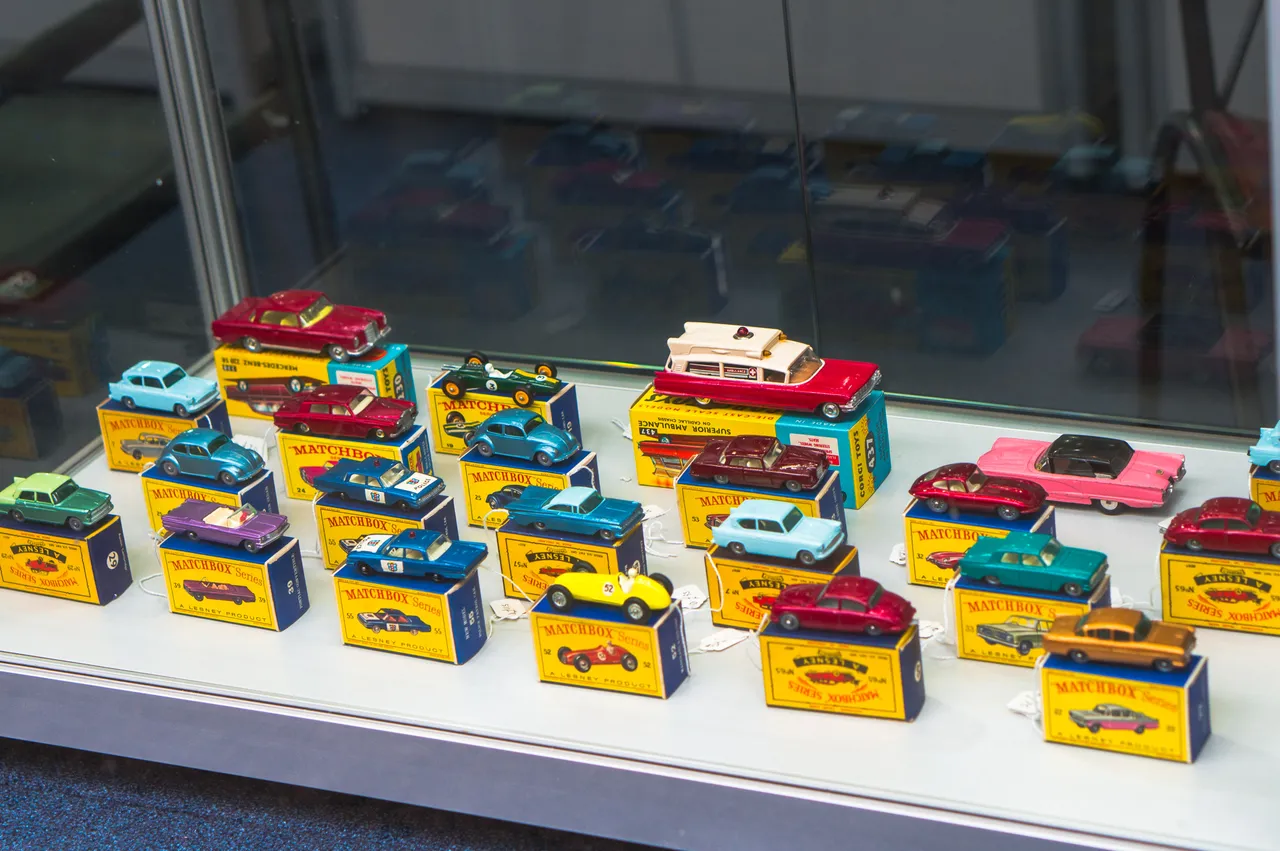 colourfulcars2.jpg