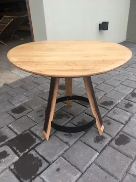 table small.jpeg