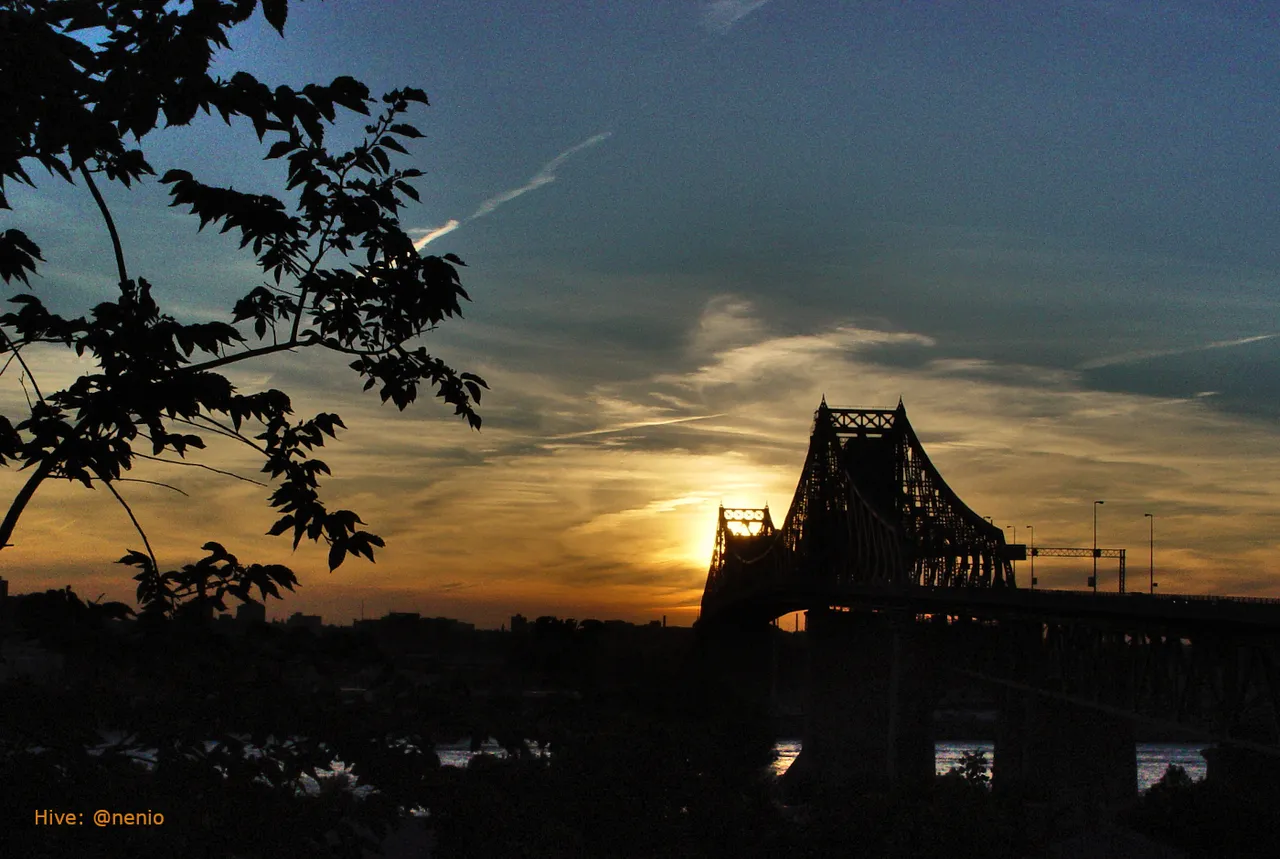 bridge-montreal-001.JPG