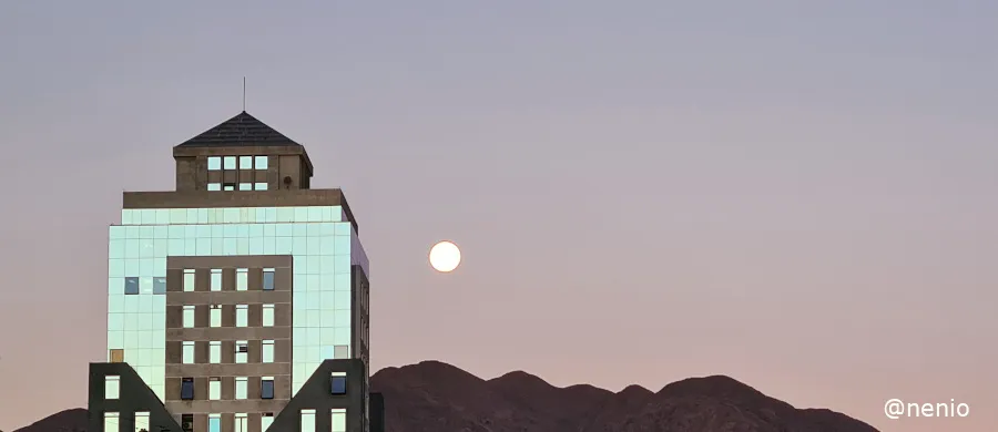 antofagasta-moon-04.jpg