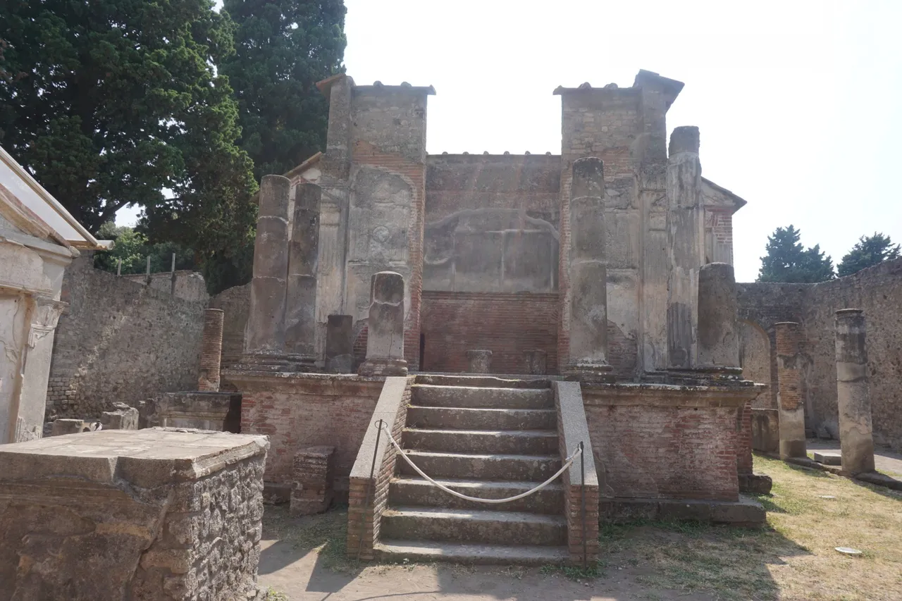 Temple of Aset.jpg