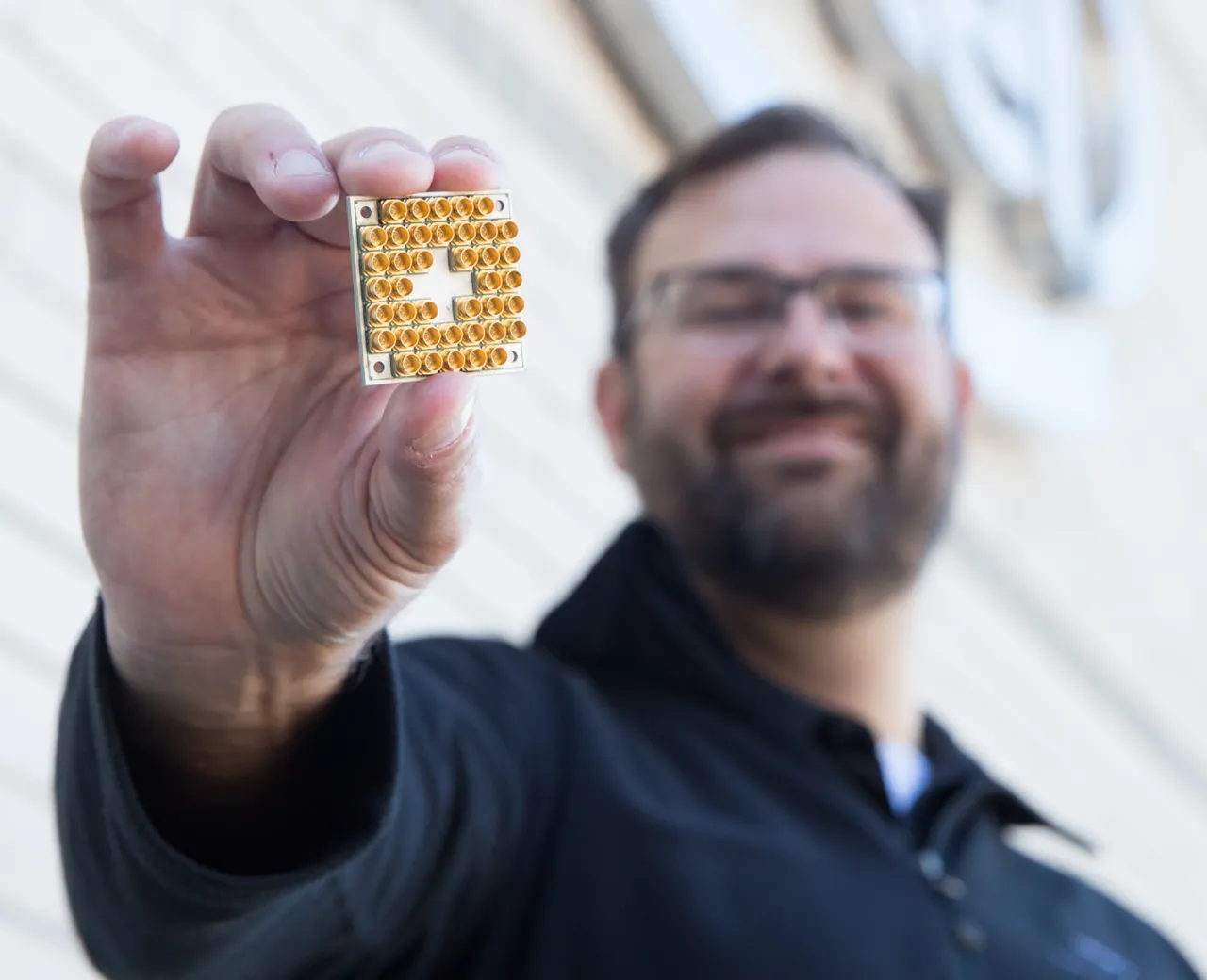 intel-quantum-chip.jpg