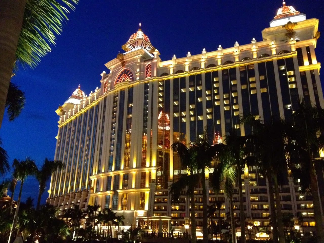 Galaxy_Macau_Night.jpg