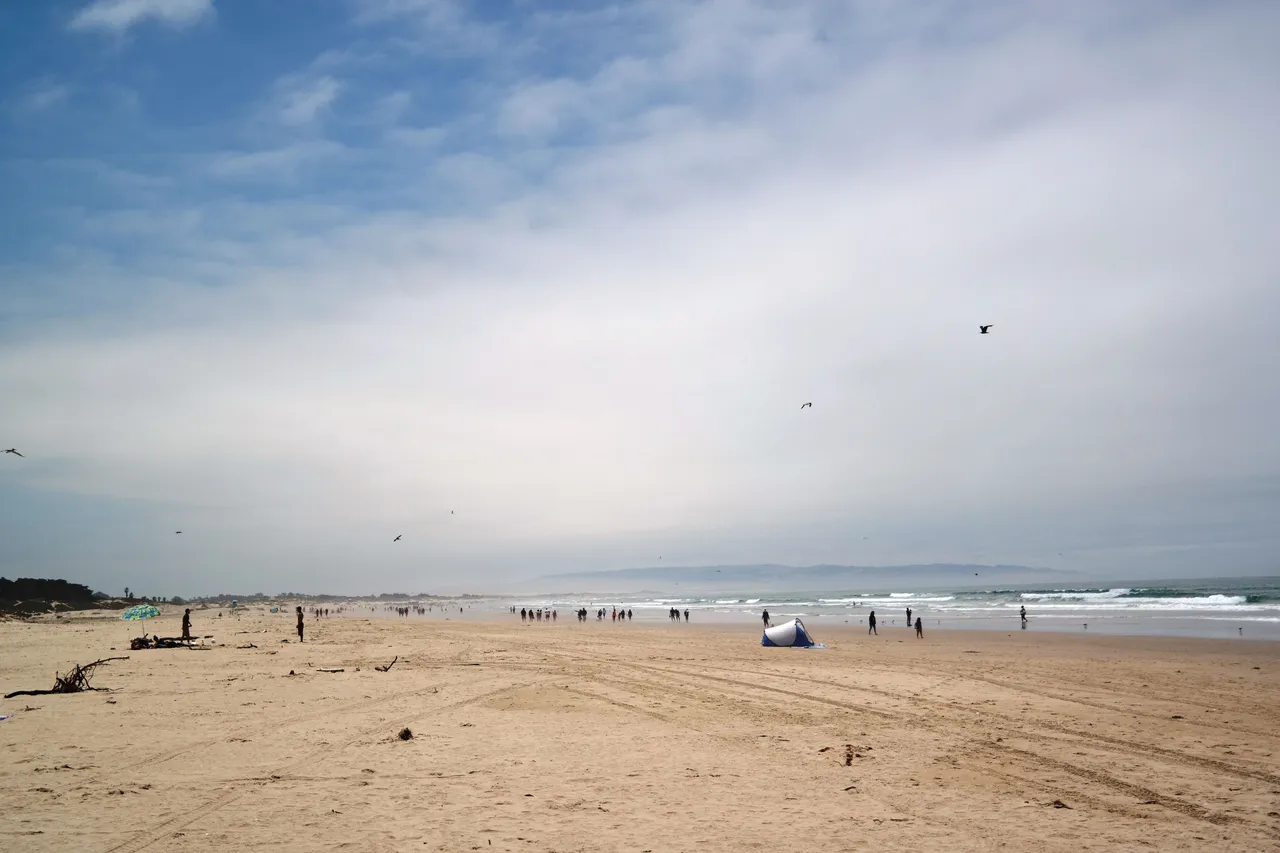 SantaBarbara_beach.JPG