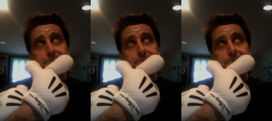 mickey-gloves-3way.jpg