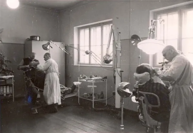aushwitz dentist.jpg