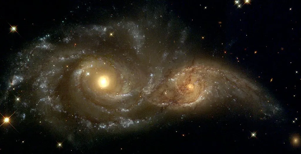 galacticcannibalismNGC2207IC216377a18.jpg