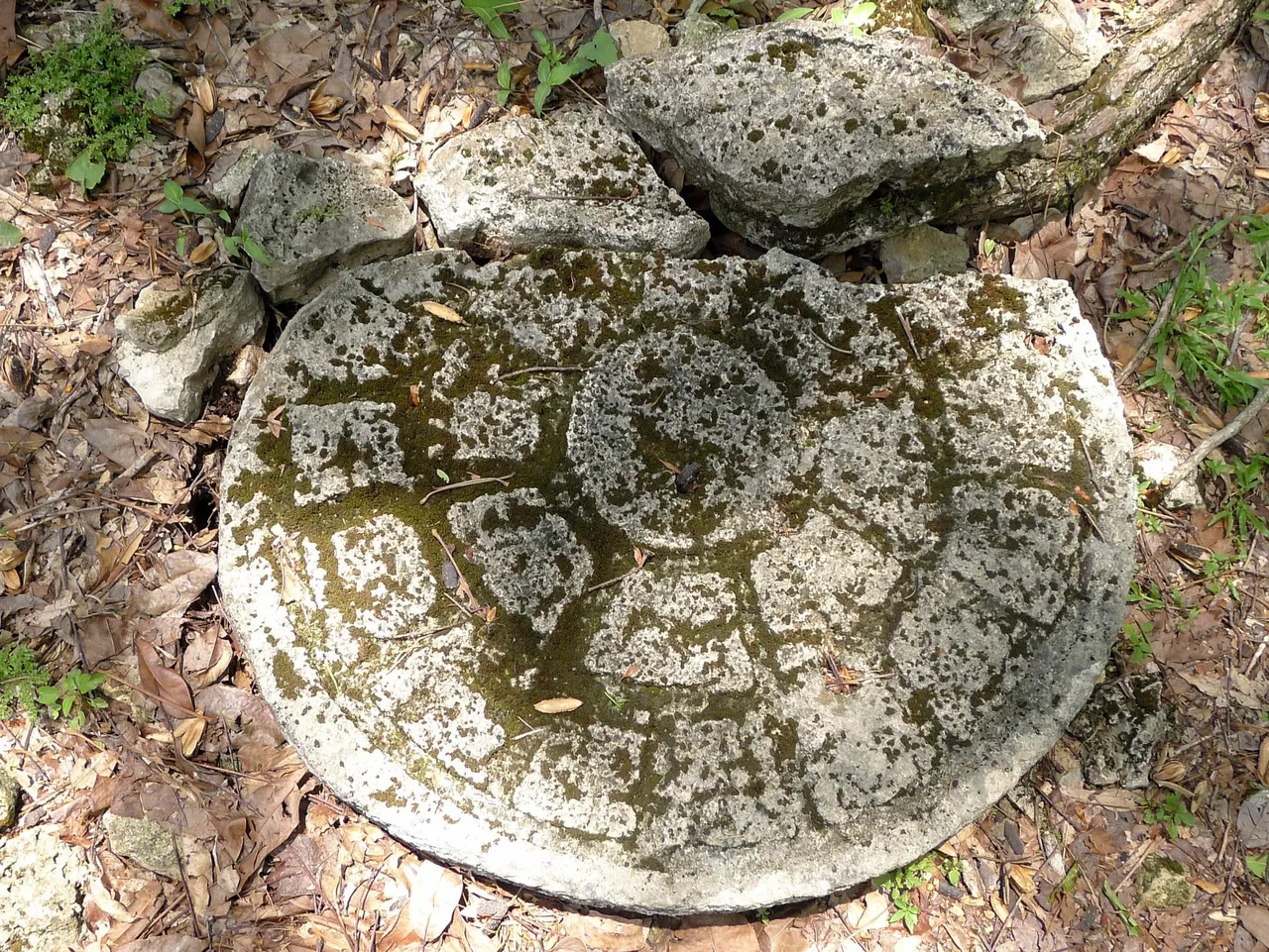 mexiko chiapas maya yaxchilan ballspielplatz markierung