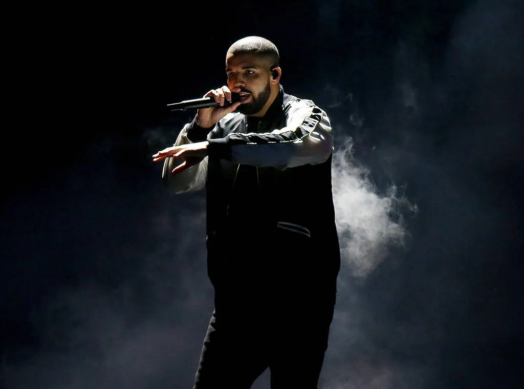 rs_1024x759-170616123714-1024.Drake-iHeart-Radio-Las-Vegas-2.kg.061617.jpg