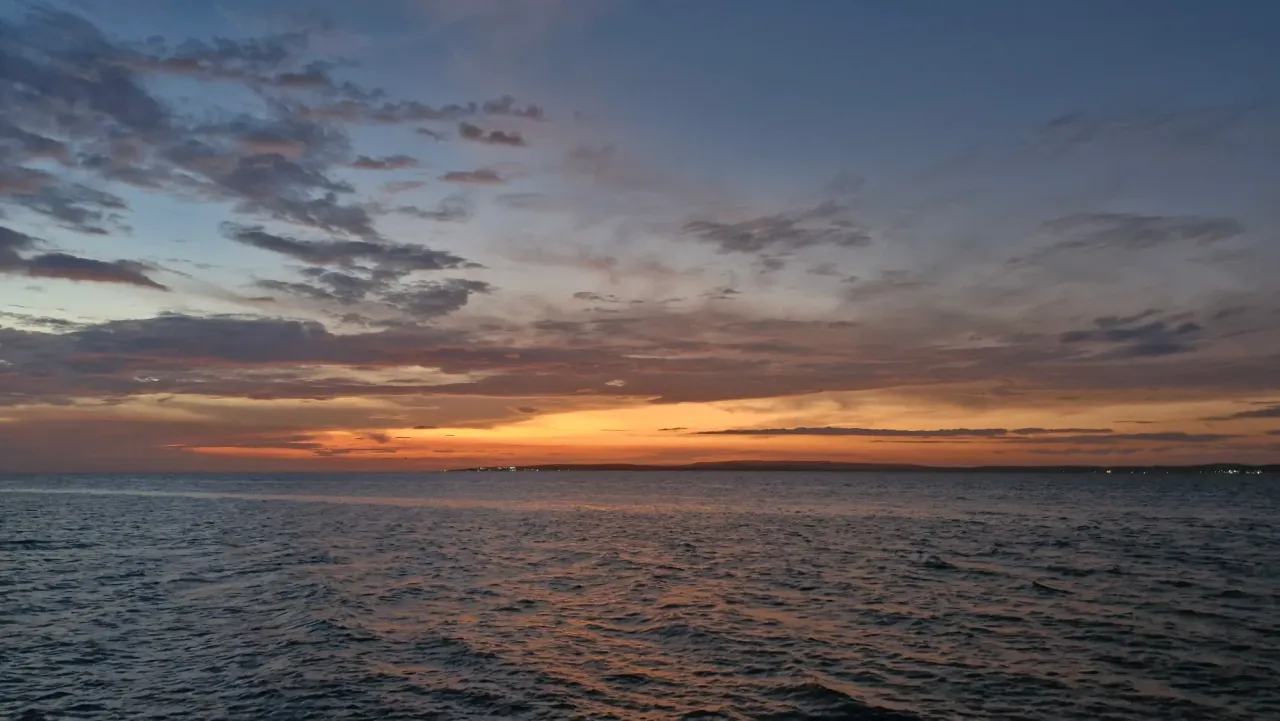 4qNdGICoUYG0ncCK_1001173762.webp