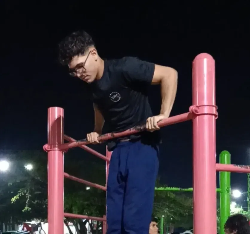 cZBwqSZrecLmPHcf_1000333853.webp