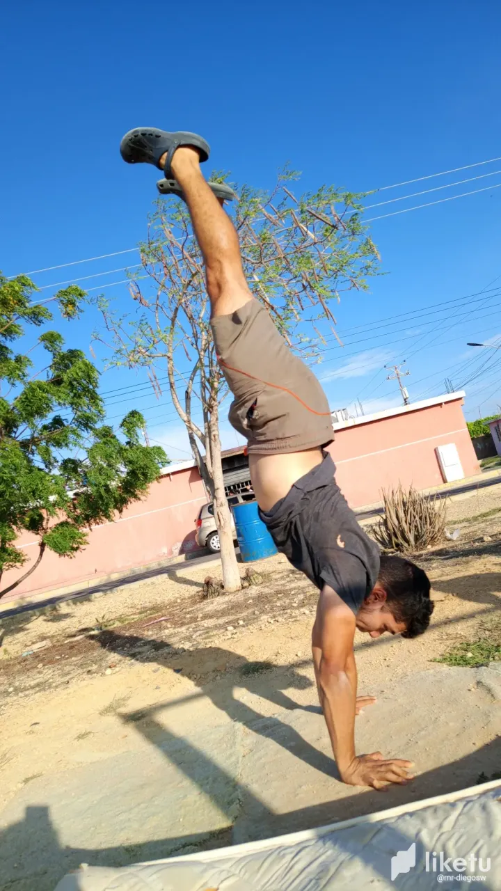 iBt5IhLhHHnP87Fg_1000158231.webp