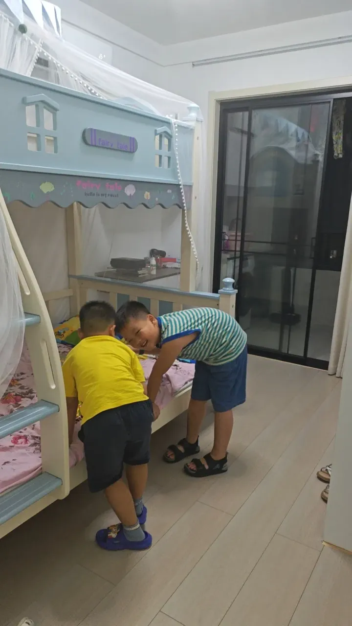 tUSdpqqKk8Ug7MBr_1000000529.webp