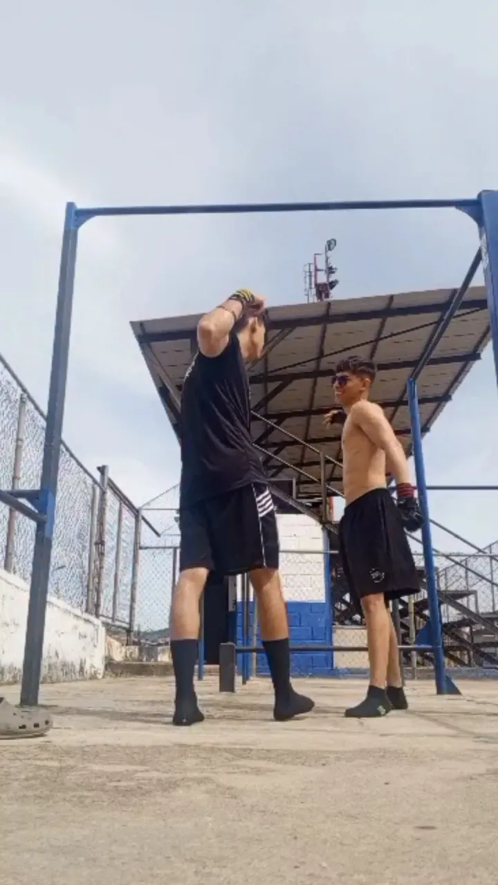 HM6oLNmGB7iCbV5M_1000238583.webp