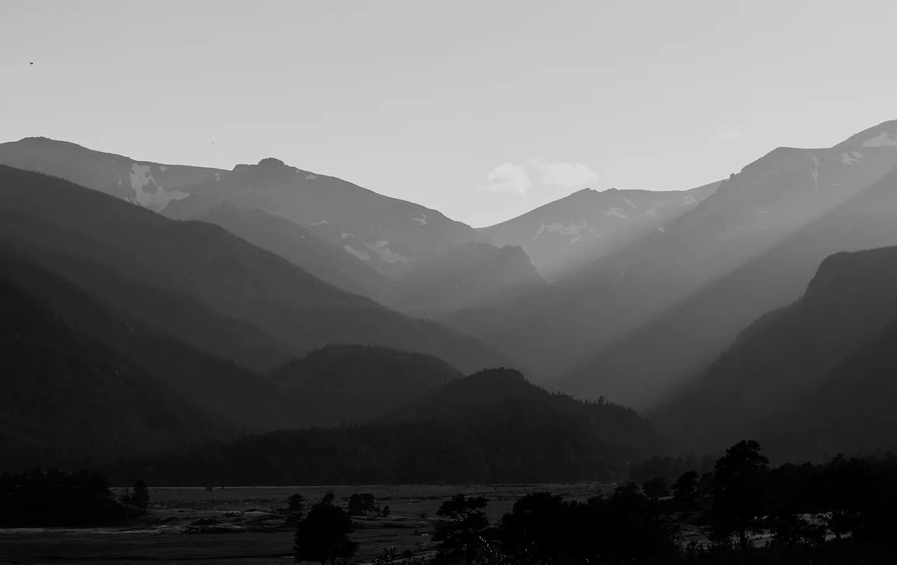 moraineparklayeredsmallbw.jpg