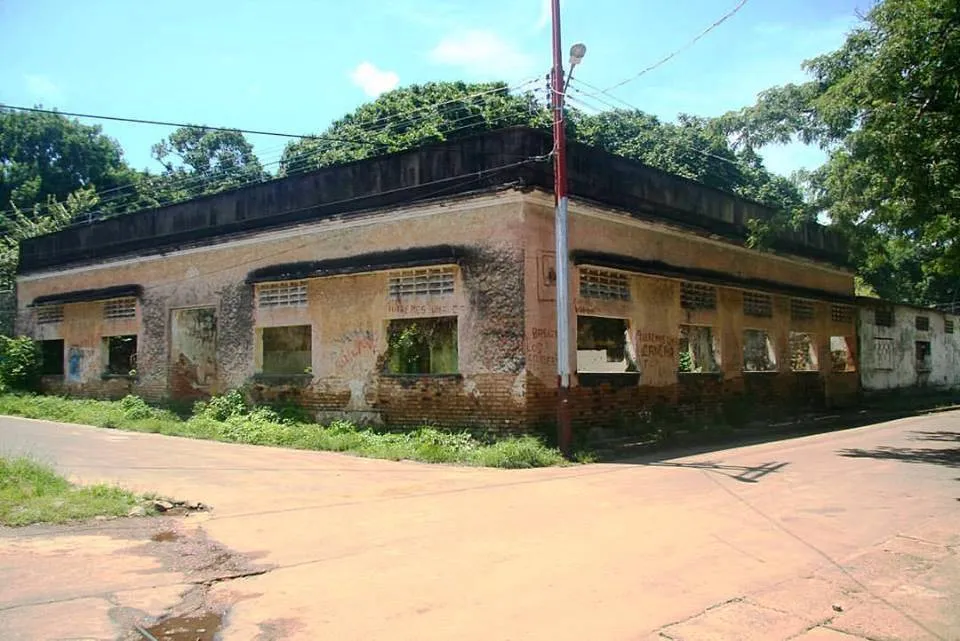 Ruinas Hospital viejo.jpg