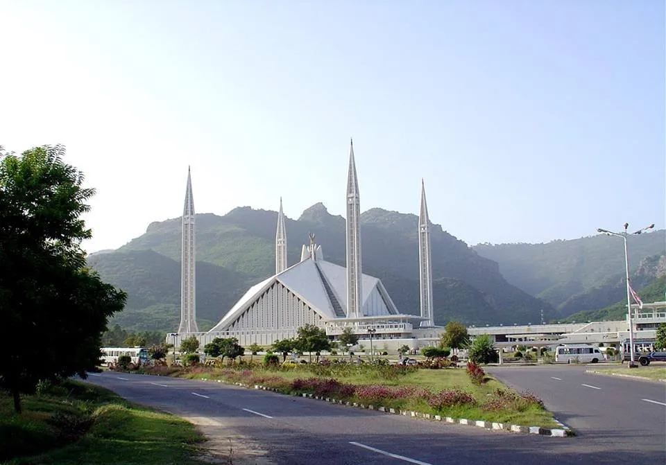 faisal mosque steemit.jpg