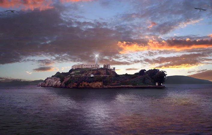 Alcatraz_Island_at_Sunset.jpg