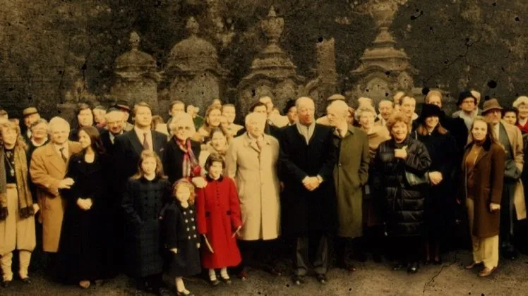 Rothschild-Family-748x420.jpg