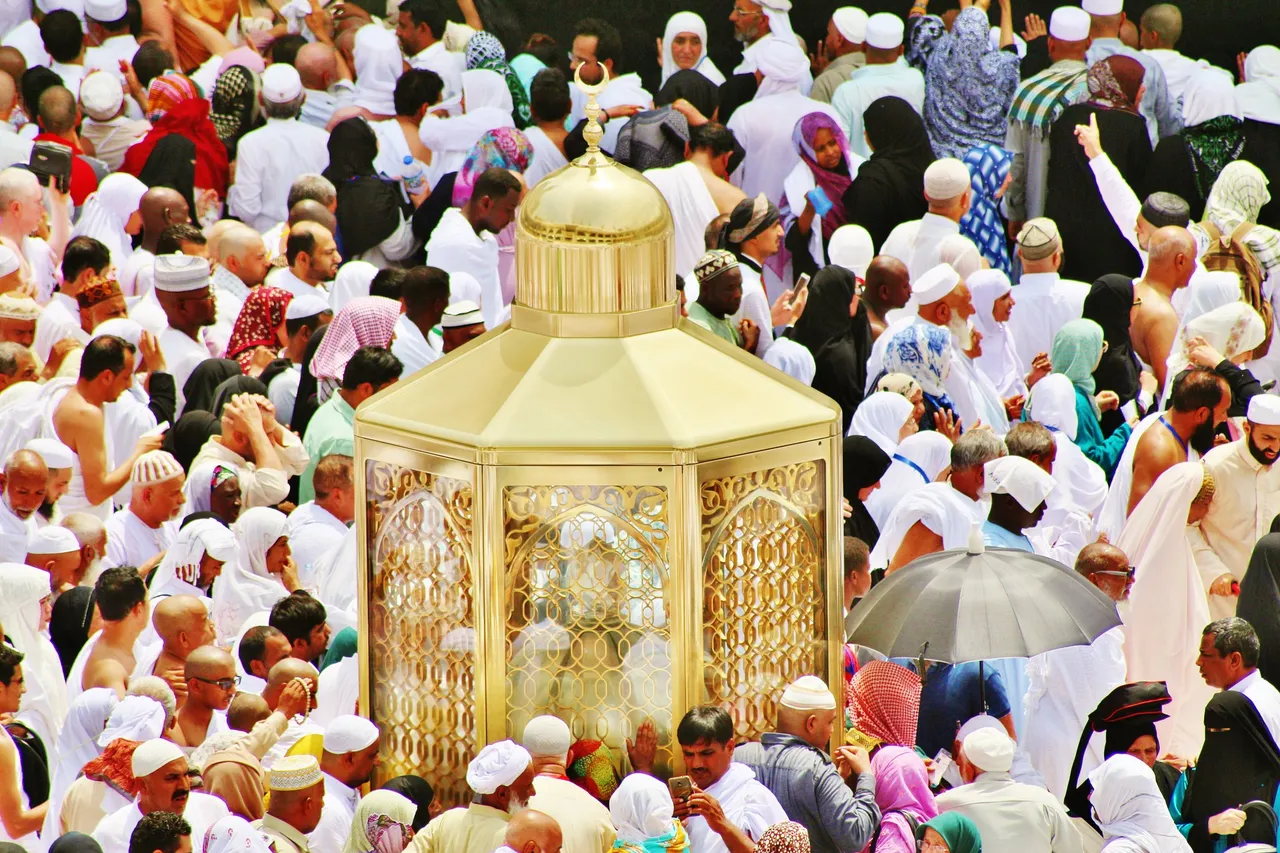 house-of-allah-gd2a4ad553_1920.jpg