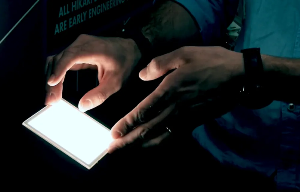 Hikari SQ & Hands.png