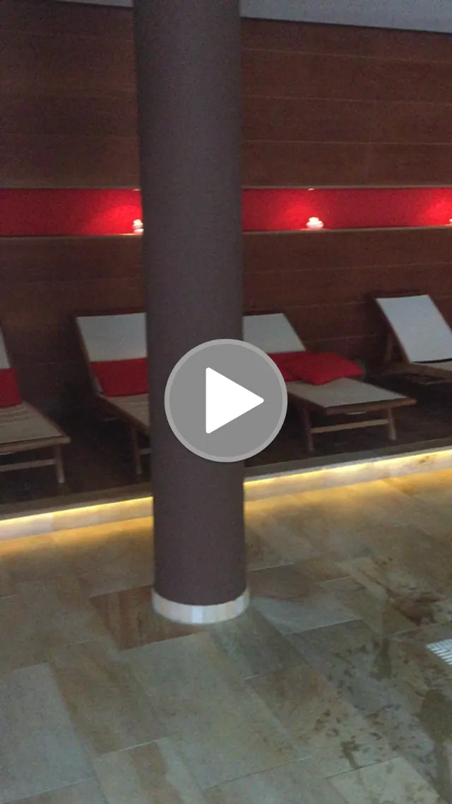 videos/68d5d5db37ca460f75c2fff7f1af4e70-00001.png