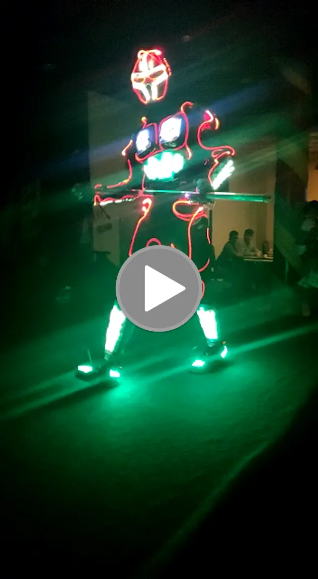 videos/ac8c8958d170f18ff91754a853e86830-00001.png