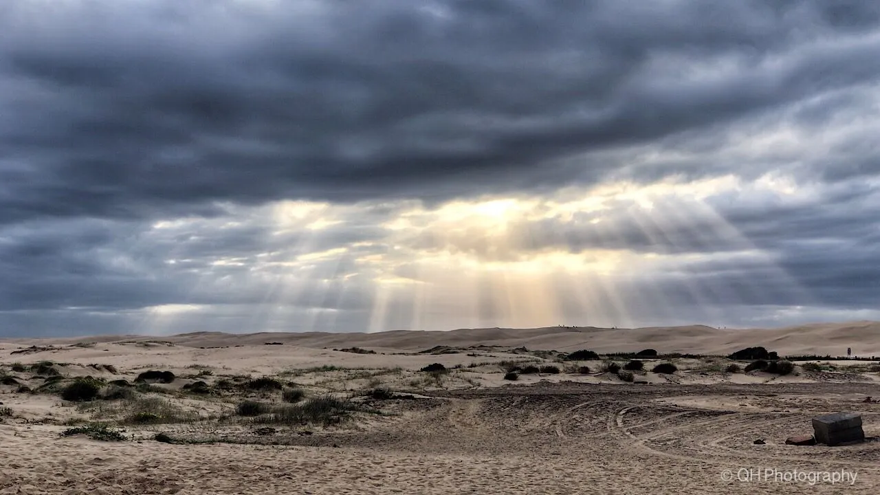 Dramatic sunrays