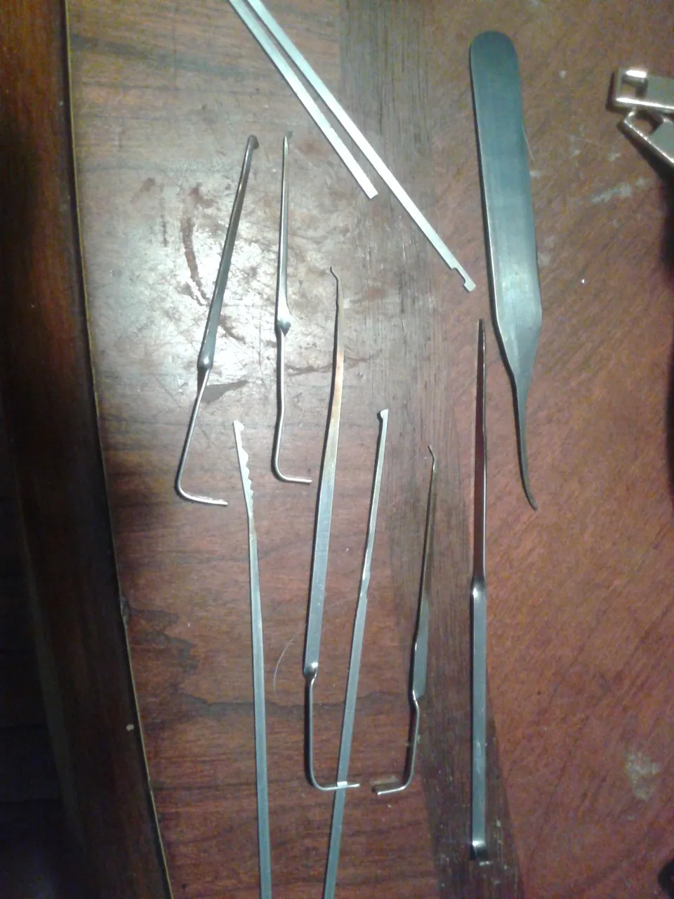 MrEasyFix_homemade_lock_picks.jpg