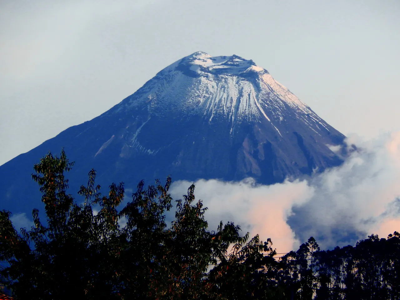 Volcan Tungurahua Editado.jpg