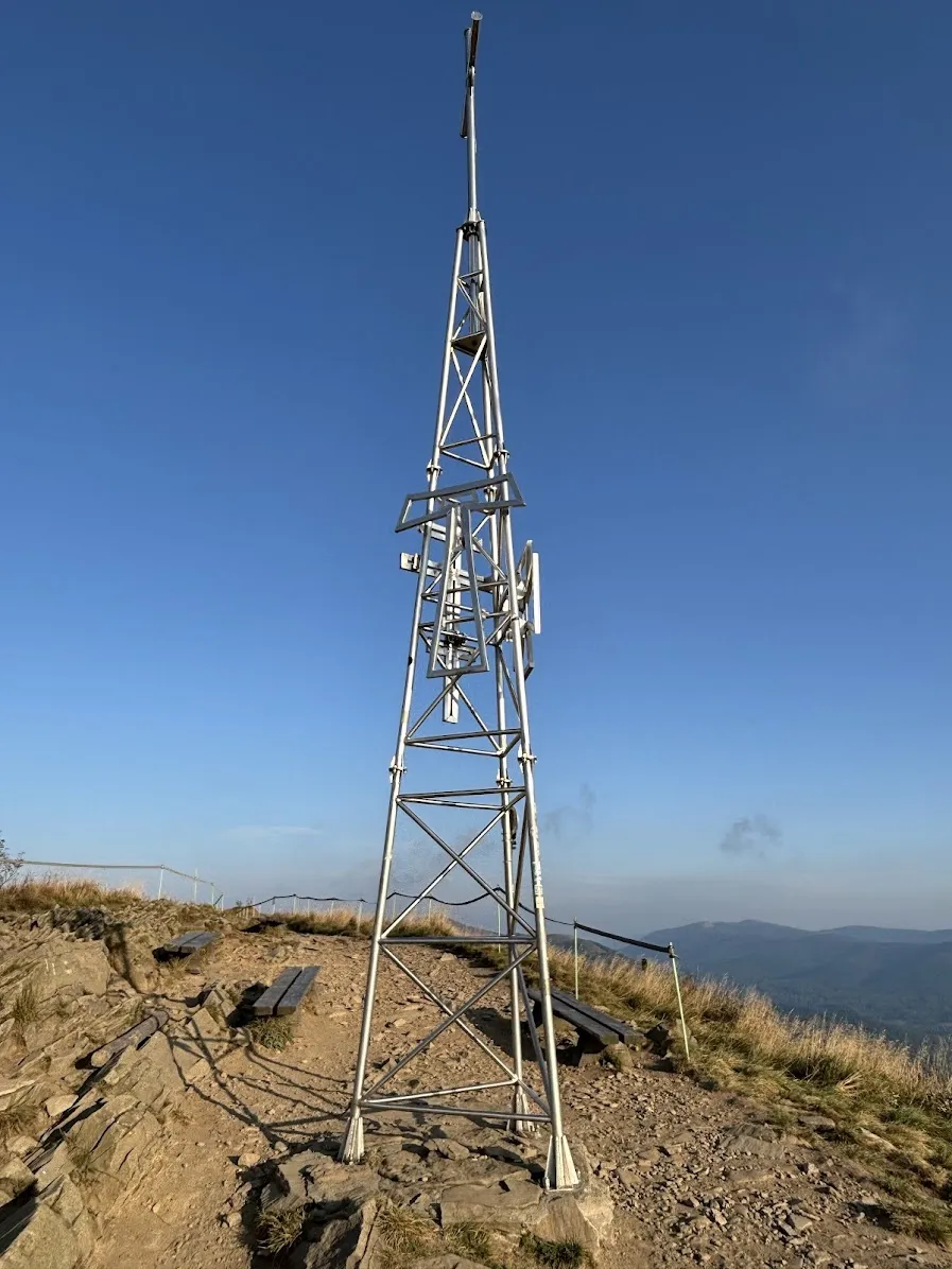 Krzyż na szczycie Smerek (1223m n.p.m.)