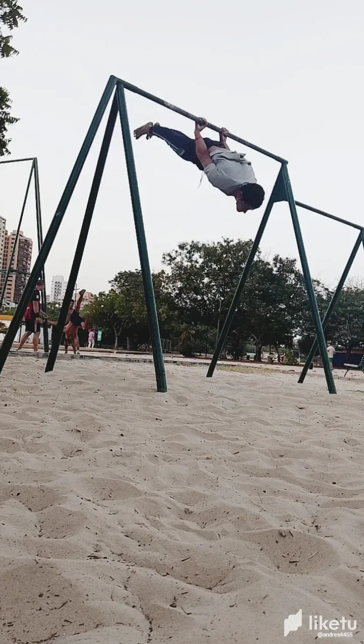 cls3az0c9005v8iszfepze4uf_FotoGrid_20240201_100351638.webp