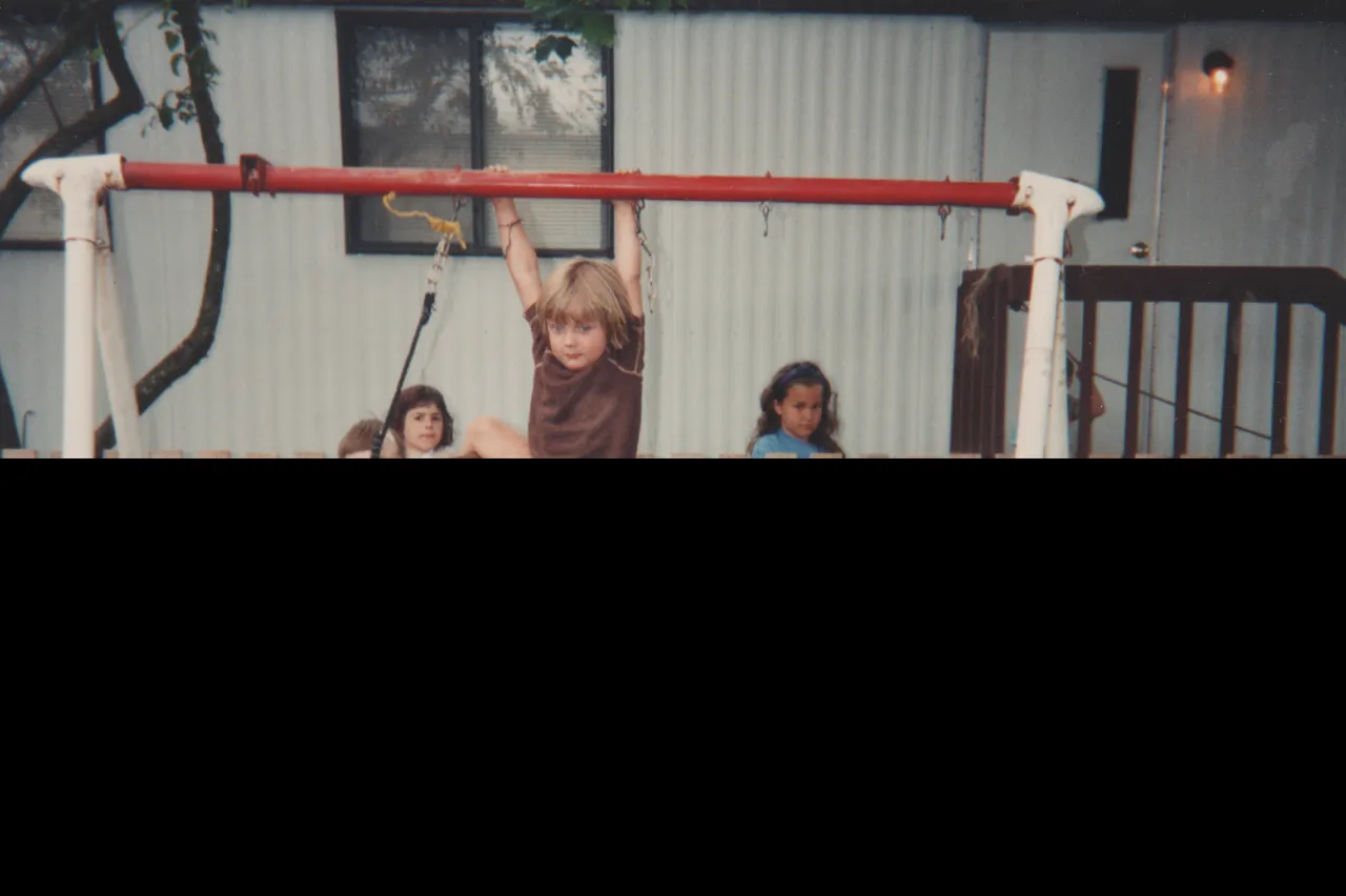 1993-07 - Crystal, Joey, Friends, Others, Pool, Swing, Trees, Summer of 1993 apx, Katie, some photos from other dates, apx date-11 ok.png