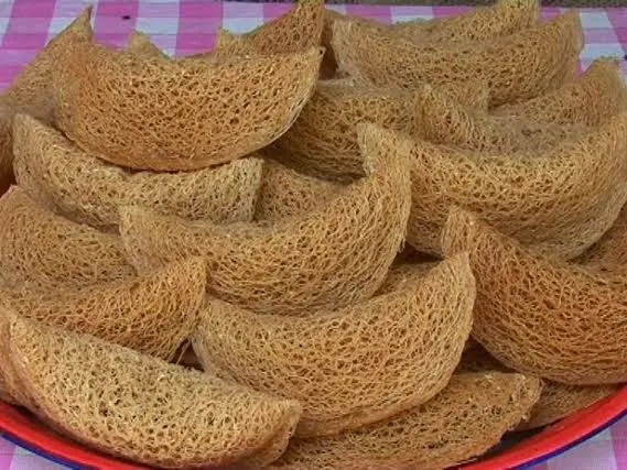 Kue_Karah_dan_Bungong_Kaye_Dari_Aceh.jpg