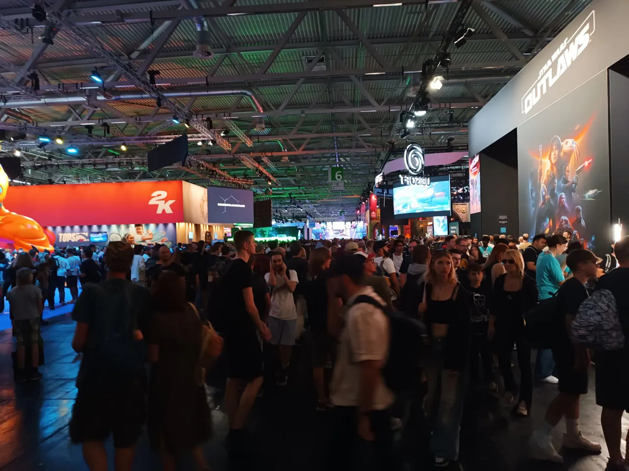 gamescom2.jpg