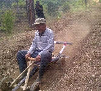 Sirkuit-Kadaplak-dan-Aksi-Puluhan-Pebalap.png