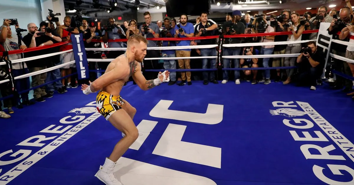 Conor-McGregor-warms-up-in-a-boxing-ring.jpg