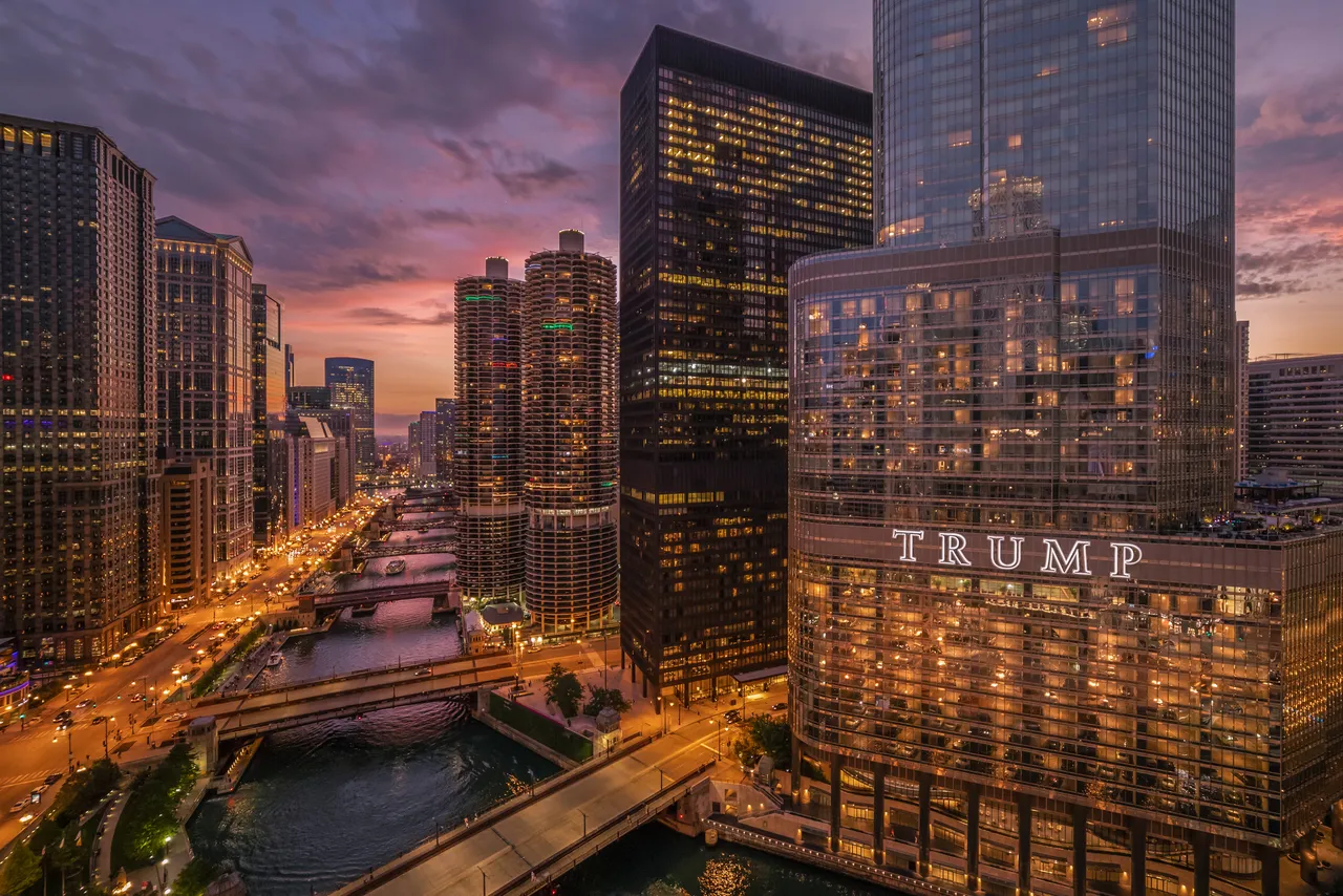 ChicagoRiverTrump.jpg