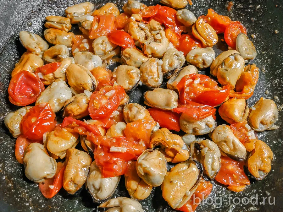 Spaghetti with mussels