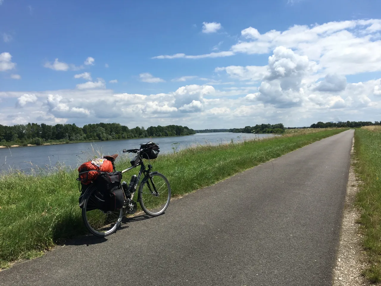 EuroVelo 6 - France, Gien to Saint-Ay via Orleans 100 km