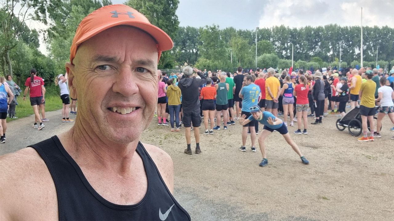 Kagerzoo parkrun was an easy 2km walk from our Leiden City accommodation, lots of other parkrun tourists had the same idea.