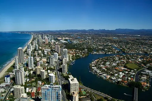 gold-coast-city-446964__340.jpg
