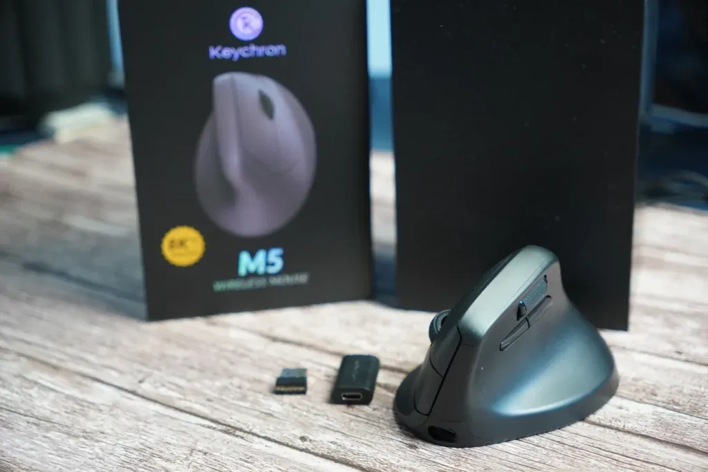 "Keychron M5 vertical 2"