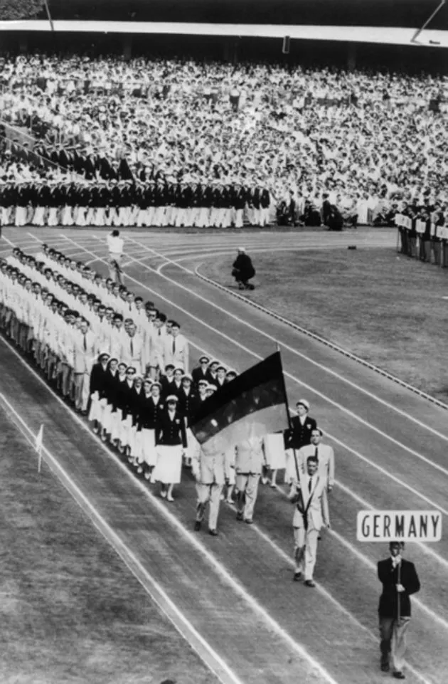 Olimpics-Openings-Old0108774f1.jpg