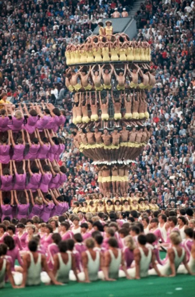 Olimpics-Openings-Old0114e6c50.jpg