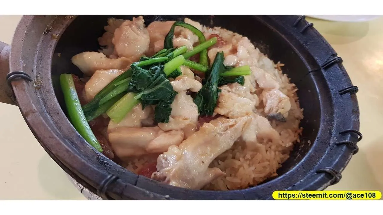 Claypot Rice  50