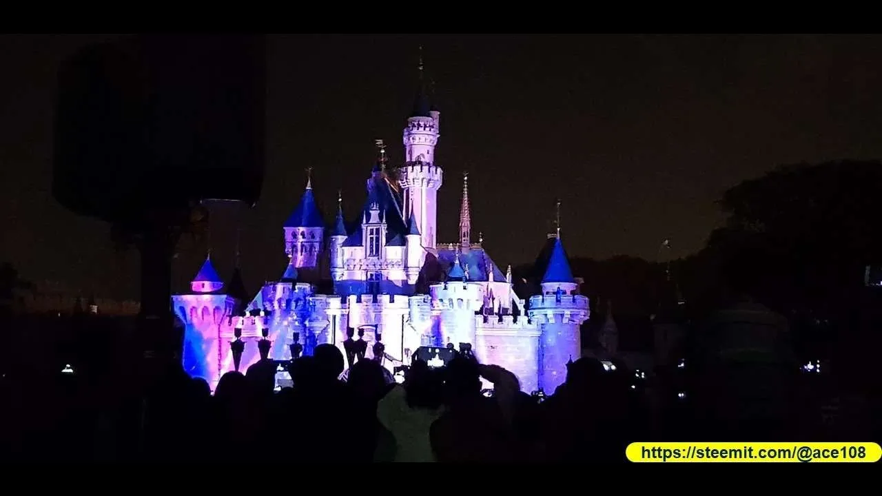Disneyland Hong Kong Night Fireworks70